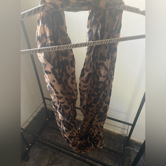 Scarf - Picture 3 of 3